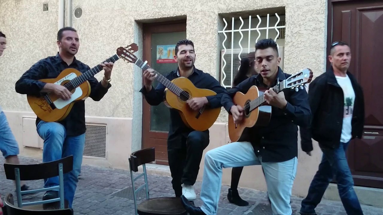 SORTIE A PALAVAS AVEC JOSEPHINE,COCO,ALAIN,THIBAULT(fils d'alain)et MICHEL+ANNIVERSAIRE DE MAGALIE(la patrone du restaurant)AVEC LES GIPSY LOVERS