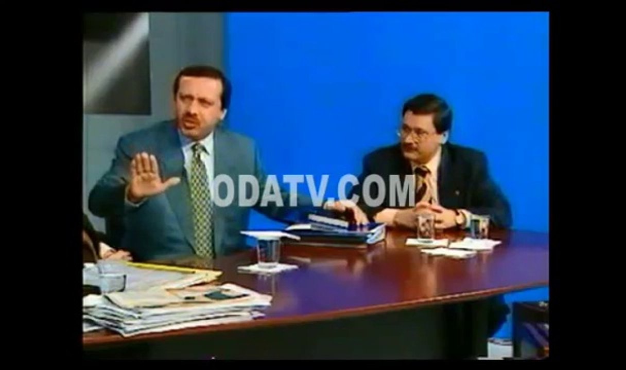 15 Yıl önce - Tayyip Erdoğan ve Melih Gökçek Canlı Yayını Terketmesi