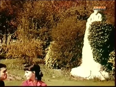 Enrico Macias - Paris Tu M'as Pris Dans Tes Bras (with Lyrics)