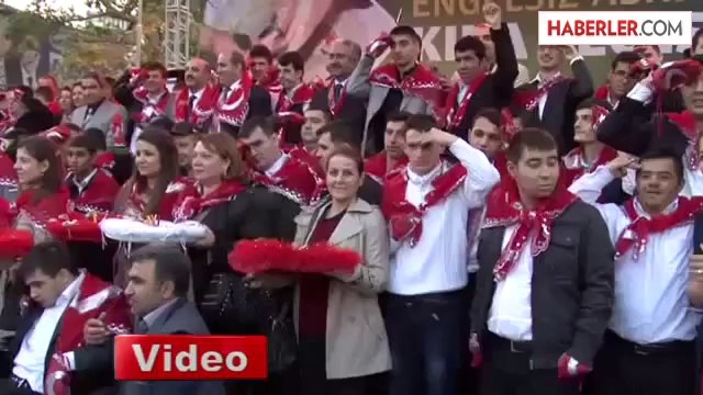 Engelli Kınalı Kuzulara Eğlence