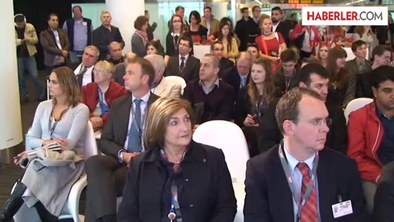 Brüksel'den İstanbul Sabiha Gökçen Havaalanına THY'nin Direk Uçuş Seferi Dün Yapılan Törenle...