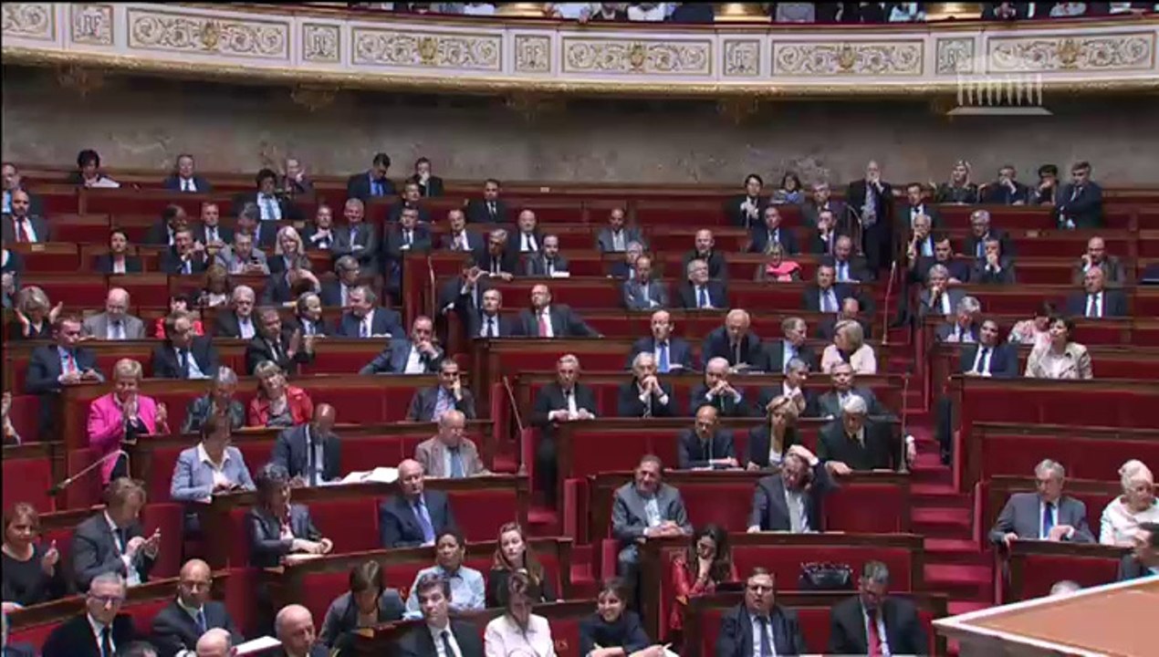[ARCHIVE] Rythmes scolaires : réponse de Benoît Hamon au député Pierre Morel-A-L'Huissier lors des questions au Gouvernement à l'Assemblée nationale, le 6 mai 2014
