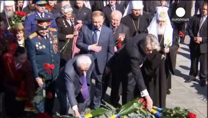 'Low key' Victory Day celebrations in Ukraine