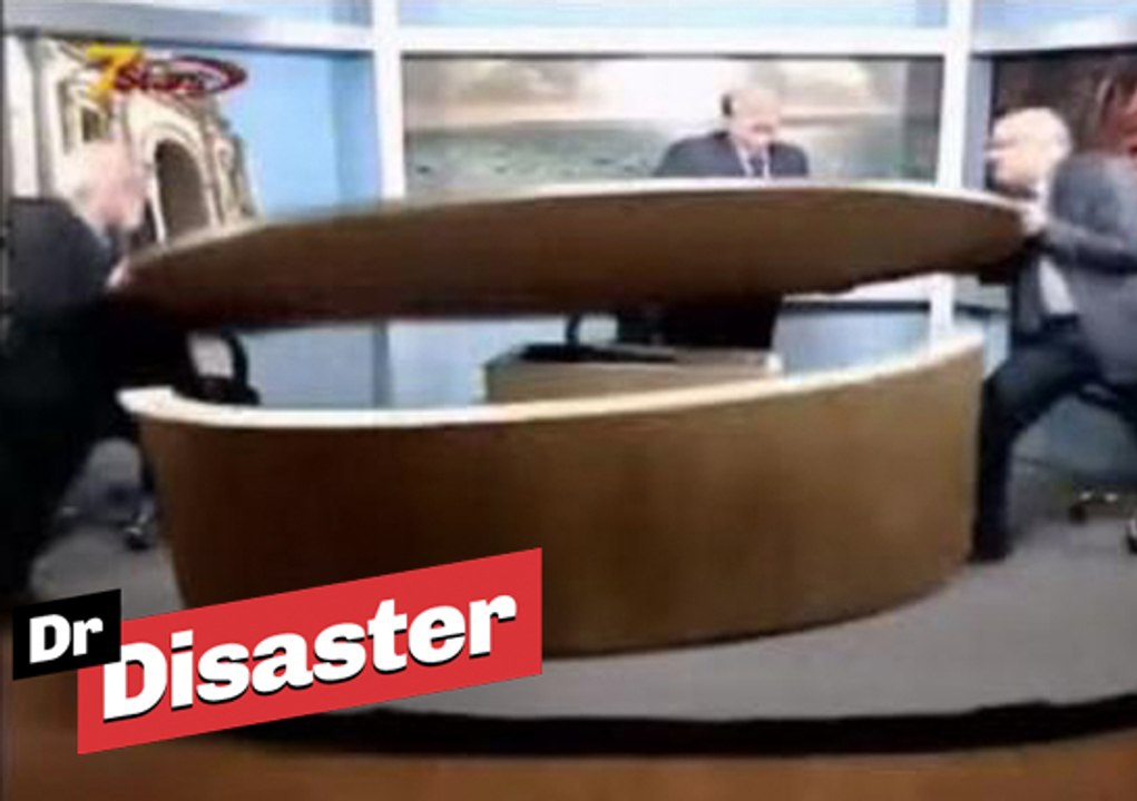 Deux journalistes dérapent en plein débat sur la Syrie / Dr Disaster