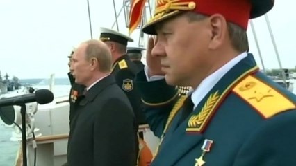 Putin brings patriotism to Crimea for Victory Day