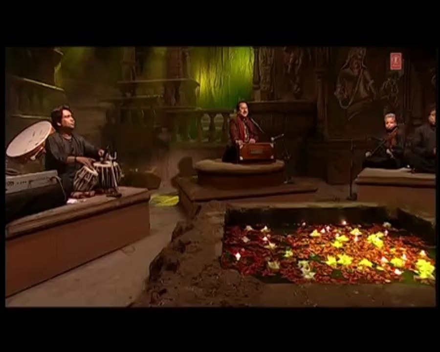 Ek Taraf Uska Ghar Ek Taraf Maikada - Pankaj Udhas