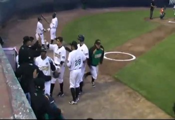 Home Run de Willy Taveras de Pericos de Puebla 15-04-2014