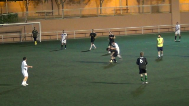 PL J26: Luxusport Torrent 1-6 Omaha CF