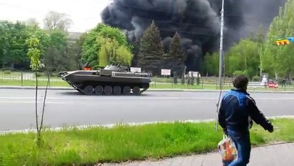 Ukrainian Army Attack Mariupol Мариуполь 09 05 2014