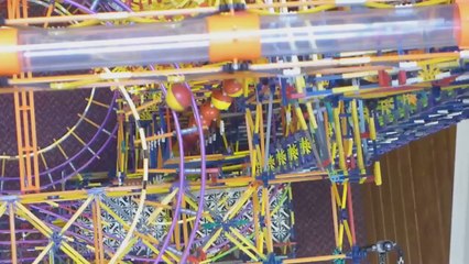 World's Largest K'nex Ball Machine