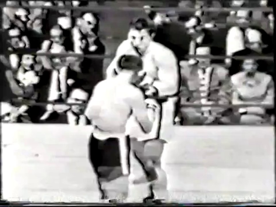 George Chuvalo vs Pat McMurty 1958-10-17