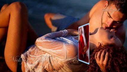 Müşerref  Tezcan (Akay) - Gülünce Gözlerinin İçi Gülüyor