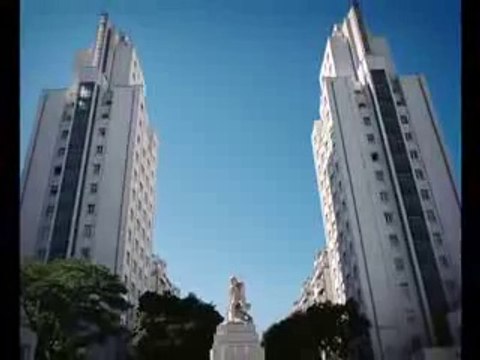 Villeurbanne (69) : visite du quartier Gratte-Ciel