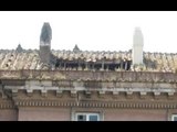 Caserta - Crolla parte del tetto della Reggia -live- (09.05.14)