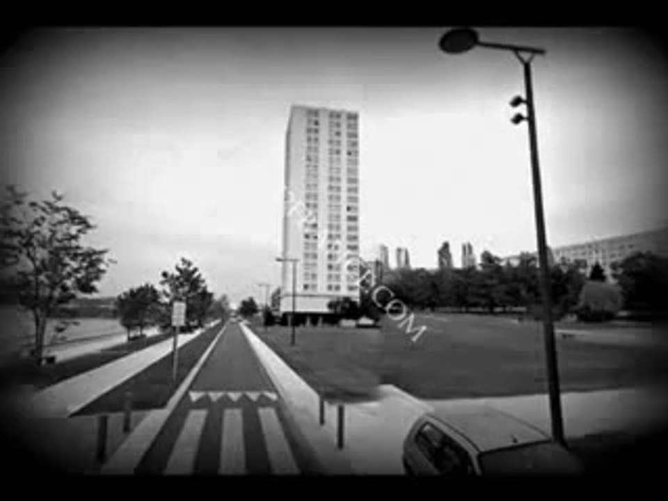 Vichy (03) : visite de la cité "Les Ailes"