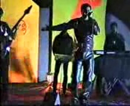 TERI YAAD SATANDI BY SINGER NADEEM BUTT PERFORMING IN BASANT SHOW RACE CORSE JILANI PARK LHR