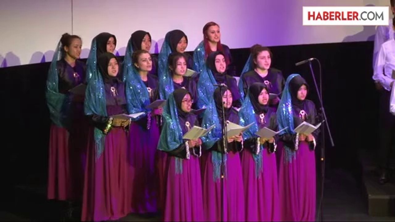 Dilleri, Dinleri, Renkleri ve Kültürleri Birbirinden Farklı Anneler 'Dünya Anneler Günü'...