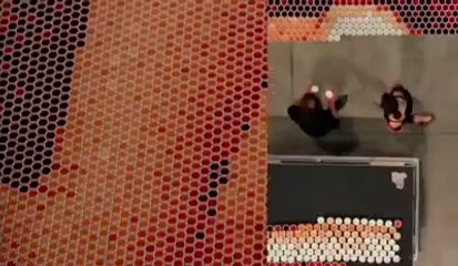 Bardaklarla Yapılan Muhteşem Bebek Portresi