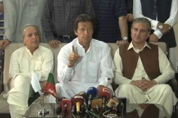 Dunya News-Geo News has become 'b team' of govt: Imran Khan