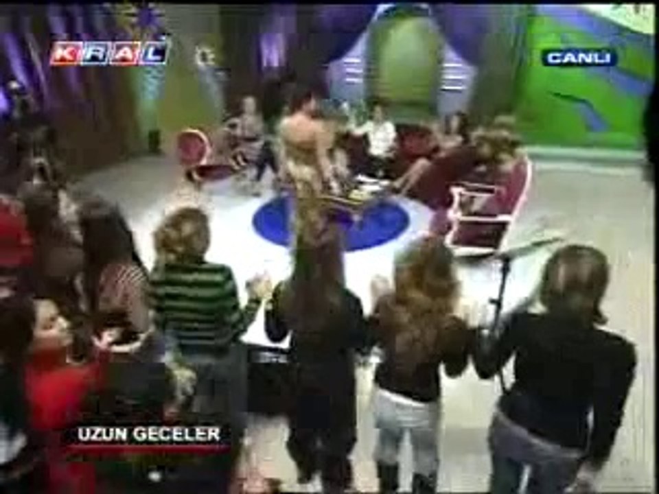 Ebru Yaşar - caney caney