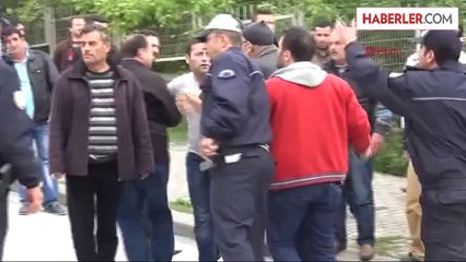 Adapazarı'nda İki Ayrı Hattın Minibüs Şöförleri Güzergah Yüzünden Birbirlerine Girdi