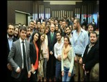 Kılıçdaroğlu, gençlerle selfie çekti! I www. halkinhabercisi.com
