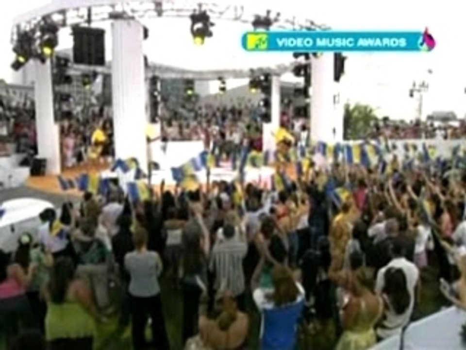 Rihanna - Pon de replay MTV