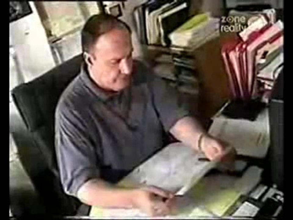 Must See!! Actual Alien Abduction Caught By Security Cam!