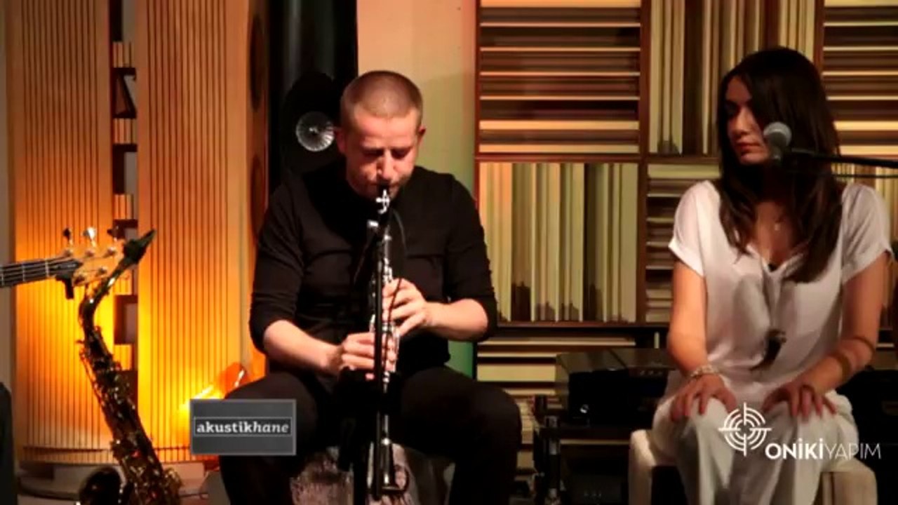 Öykü Gürman - Yalan gözlerin #akustikhane  #GarajKonserleri