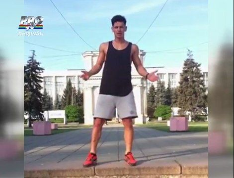 El este cel mai FRUMOS barbat din Moldova Povestea celui care ne va reprezenta la Mr World 2014 Are sanse