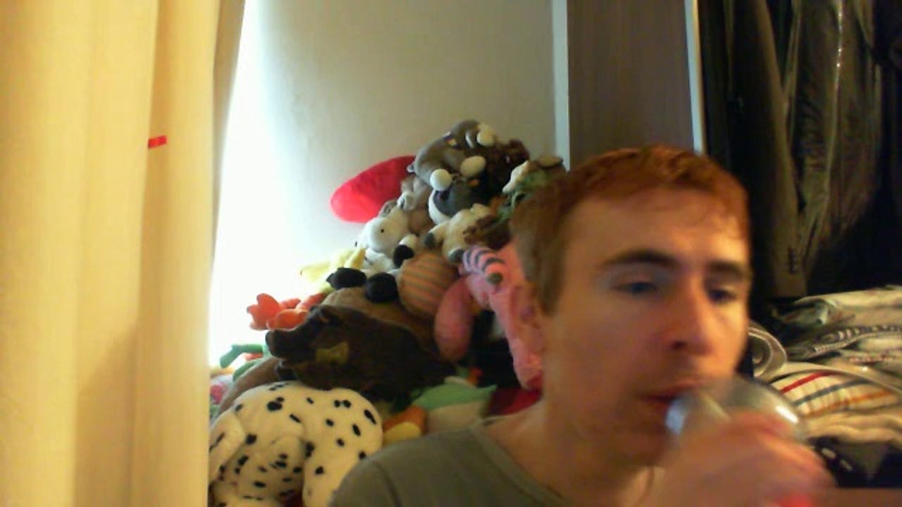 Wiwi égratigne "mes pensées" de Sinik