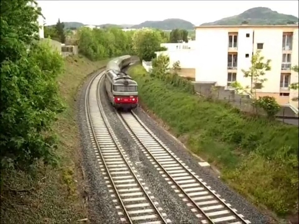 INTERCITES n° 4492,  LE VENTADOUR , arrive à CLERMONT-FERRAND, le 10 MAI 2014 - PONCILLON-DOLET