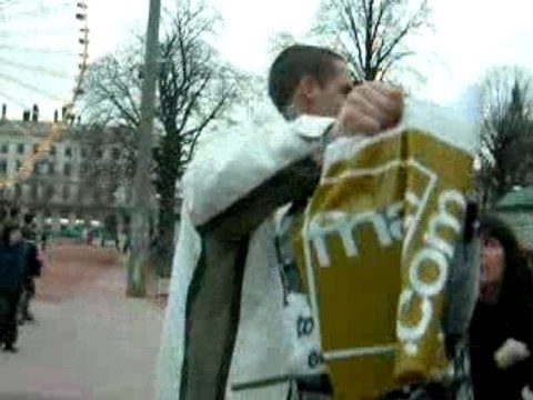 Sonia et ses deux larbins à Belcour