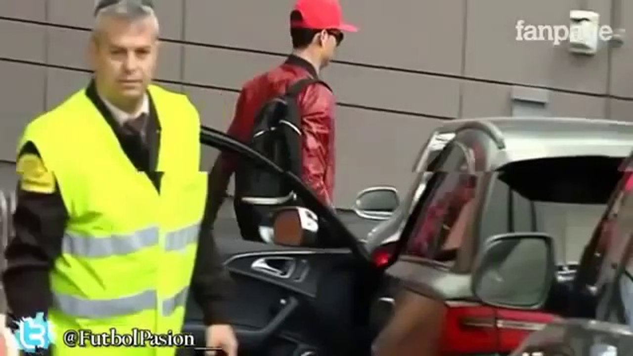 Cristiano Ronaldo ignora criança