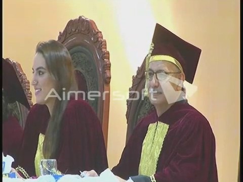 Bakhtawar Bhutto Zardari awarding degrees at SZABIST 10th Convocation-Part 11