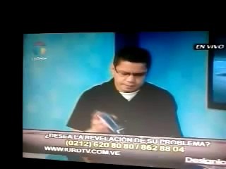 Igreja Universal do Reino de Deus faz adivinhação por taro escondido dos brasileiros