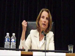 extraits de la conférence de béatrice bourges le 26 avril 2014
