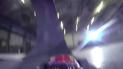 Dikey Olarak 360 Derece Dönen Adam - Damien Walters