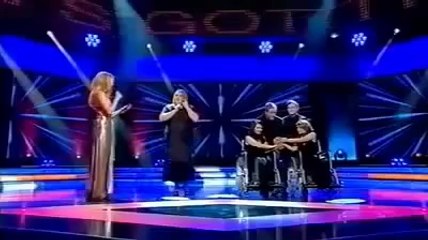 İçine 3 harfli kaçan sunucu