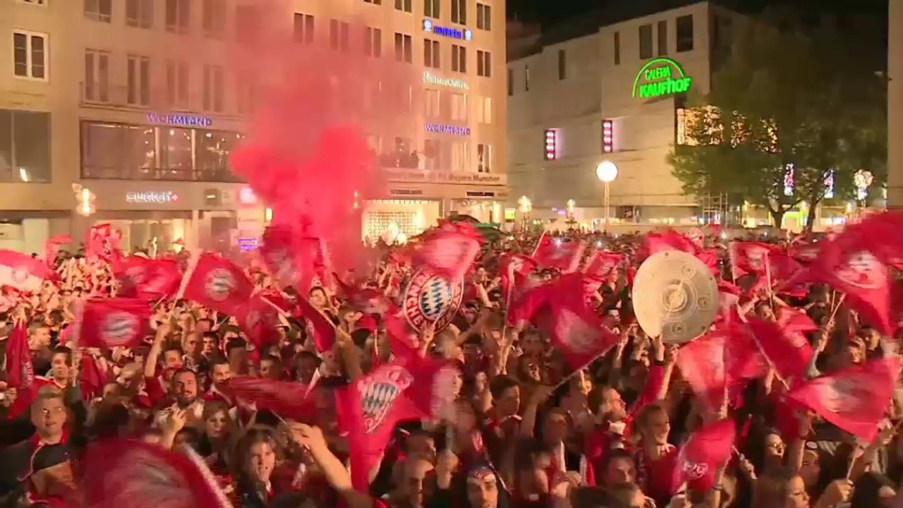 Bayern-Meisterfeier: "Immer Vollgas!"