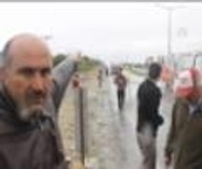 Yüzme takımının midibüsü devrildi: 15 yaralı