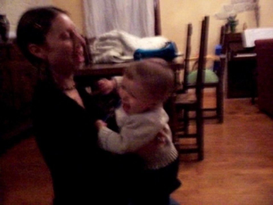 17 mois,premiers pas!!!