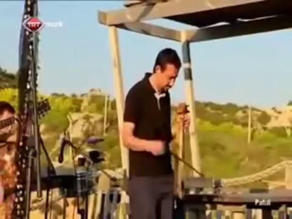 Mavi Göç ( Faik PALA ) Derenun Kenarına...