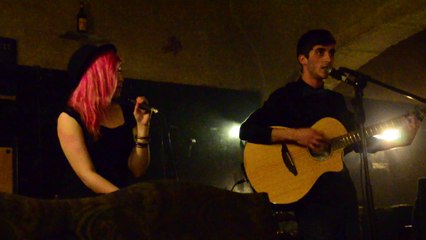 Nolan+ Abby- Stolen Dance, Milky Chance (live  @chenille bleue)