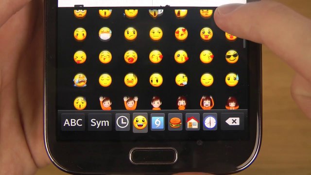 Samsung Galaxy Note 2 Android 4.4.2 KitKat - Emoji Keyboard Review