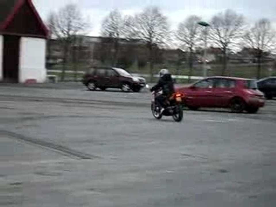 MOV00525