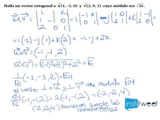 Producto vectorial, ortogonalidad con modulo definido
