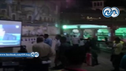 أهالى أسيوط يلتفون حول "أون تى في" لسماع لقاء المشير السيسى