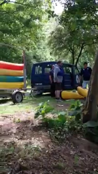 Départ canoë 10 KM Auvergne Loisirs Pont du Château