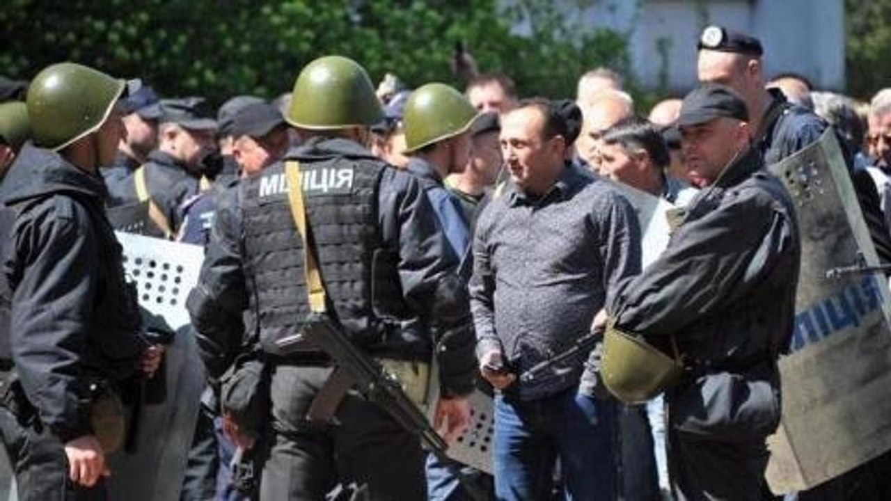Donetsk prepares for breakaway vote